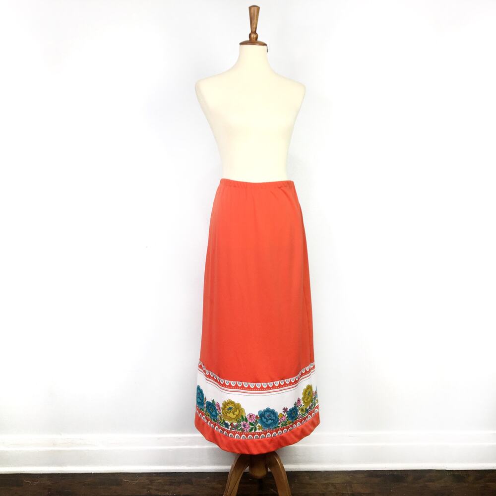 Vintage red long skirt with floral trim 60s 70s Size M/L